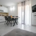 1 Bedroom In アパート *