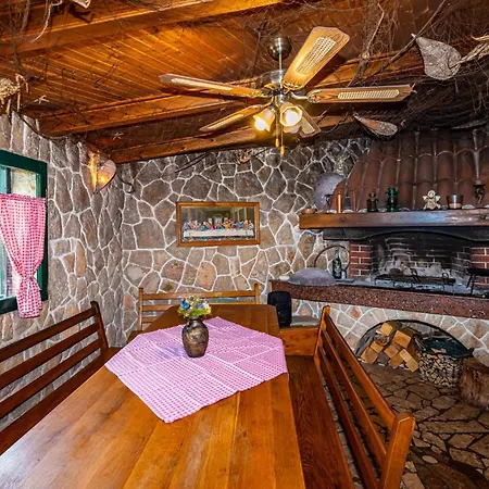 Stunning In With Jacuzzi, Wifi&1 Bedrooms Appartement Kruševo