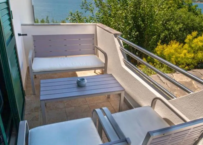 1 Bedroom In *